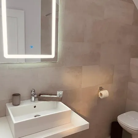 Royal Boutique Guest house Risnov